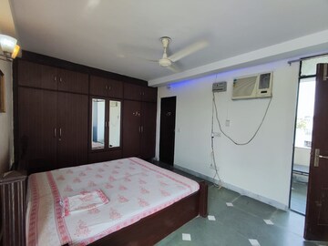 Room in 1 RK Builder Floor at Malviya Nagar – for Rent