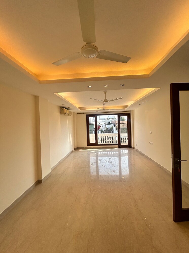 Room, mira nagar 4 Bedroom 2550 Sq.Ft. Villa In Mira Nagar Mumbai 8507214
