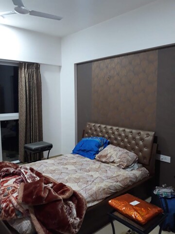 Room in 3 BHK Apartment at Lodha Reviera, Ravet – for Rent