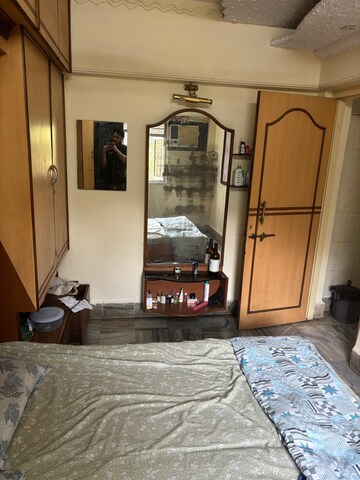 Room in 1 BHK Apartment at Gokuldham Complex, Goregaon East – for Rent