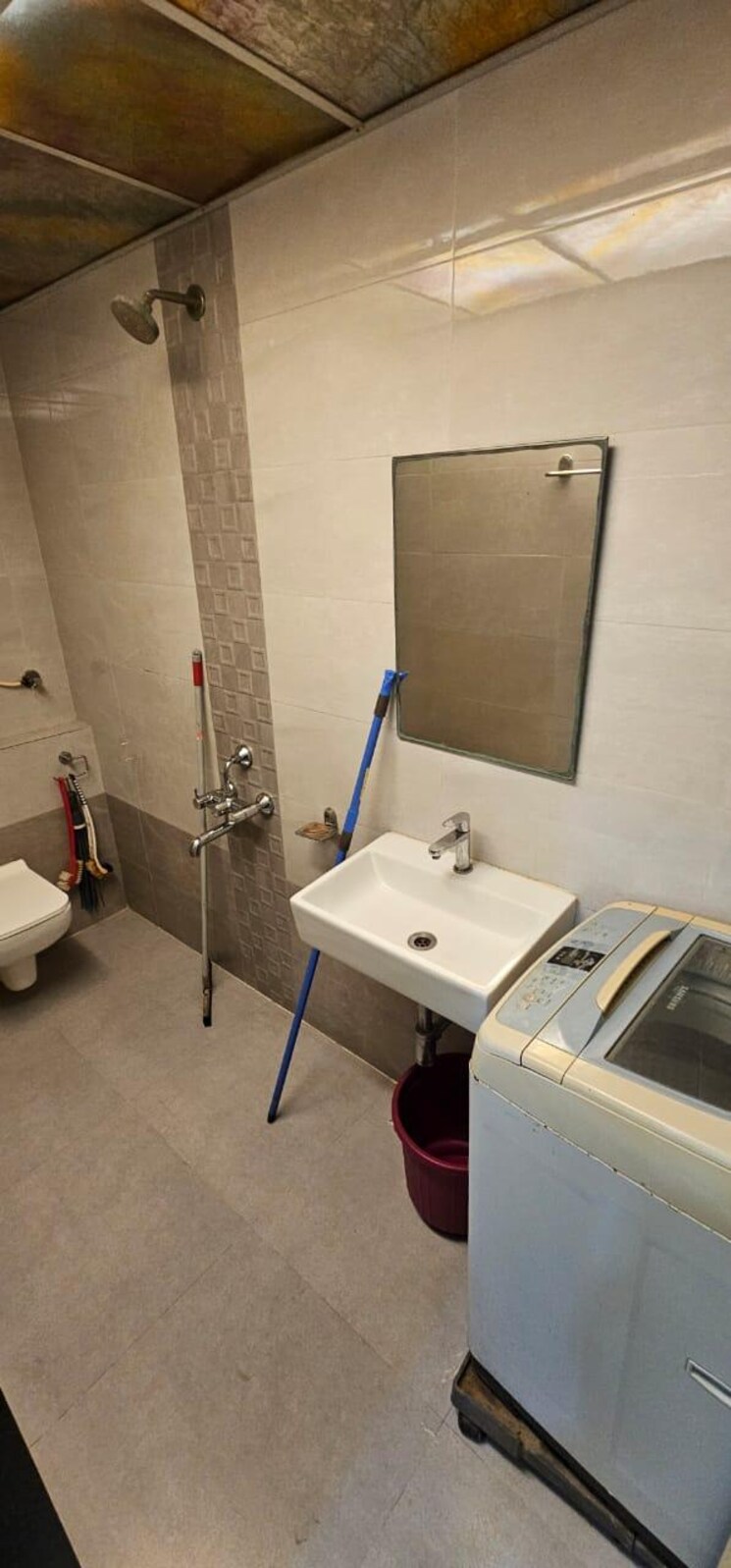 Bathroom, andheri east Pg For Boys In Andheri East 8507411