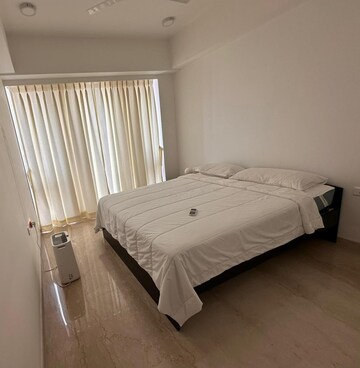 Room in 3 BHK Apartment at Lodha Kiara, Worli – for Rent