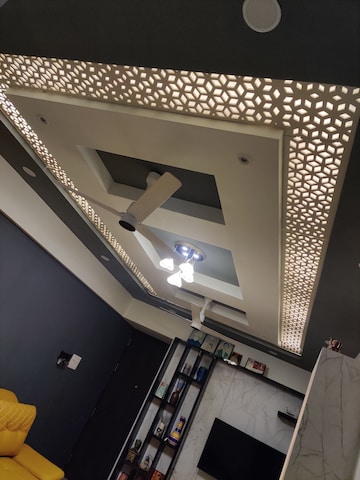 Room in 2 BHK Apartment at Yashada Splendid Park, Alandi – for Rent