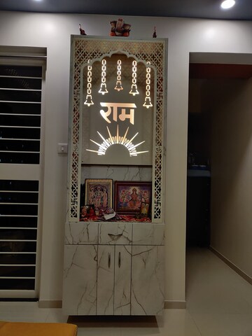 Room in 2 BHK Apartment at Yashada Splendid Park, Alandi – for Rent