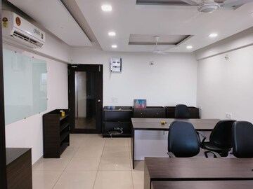  Office Space For Rent in Thaltej