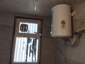 Attached Bathroom in 3 BHK Builder Floor at Arcade 48, Sector 48 – for Rent