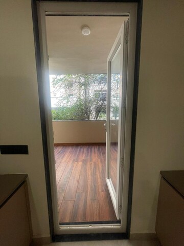 Balcony in 4 BHK Builder Floor at DLF Atria, Dlf Phase ii – for Rent