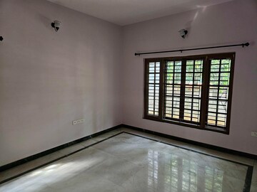 Room in 3 BHK Independent House at Hsr Layout – for Rent