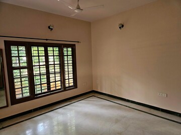 Room in 3 BHK Independent House at Hsr Layout – for Rent