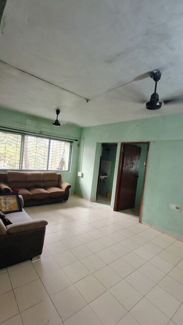 Living Room in 1 BHK Apartment at Ghatkopar East – for Rent
