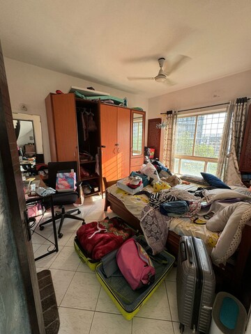 Room in 3 BHK Penthouse at Clover Citadel, Wanowrie – for Rent