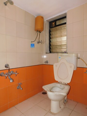 Attached Bathroom in 2 BHK Apartment at Gala Pride Park, Manpada – for Rent