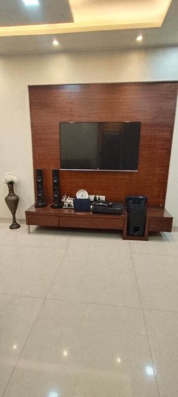 Room in 1 BHK Apartment at Gurukrupa Marina Enclave, Malad West – for Rent