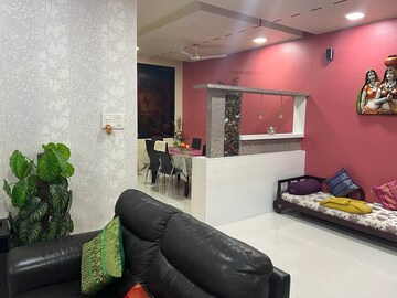 Room in 2.5 BHK Apartment at Sector 107 – for Sale