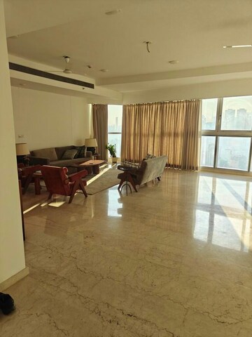 Room in 4 BHK Apartment at Bombay Realty Island City Center, Dadar East – for Rent
