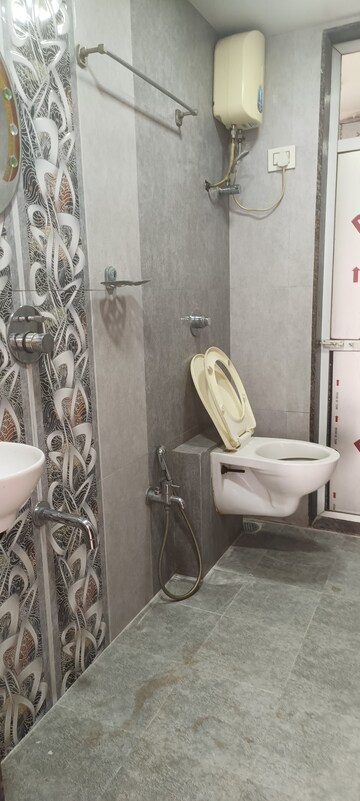 Attached Bathroom in 2 BHK Apartment at Neelkanth Heights, Ghansoli – for Rent