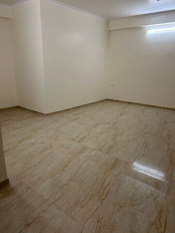 Room in 2 BHK Apartment at Aradhana Bhavyaa Green Luxuria, Ramnagariya – for Sale