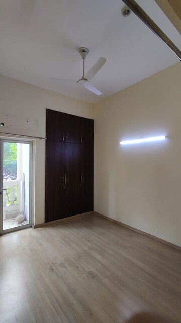 3 BHK Apartment For Rent in Moti Nagar