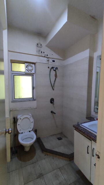 Attached Bathroom in 3 BHK Apartment at Moti Nagar – for Rent
