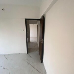 Room in 1 BHK Apartment at Goregaon West – for Sale
