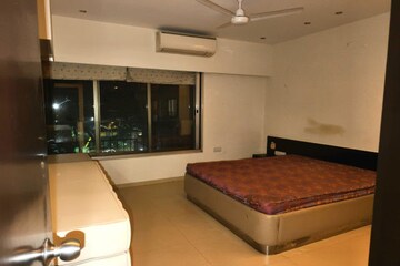 Room in 3 BHK Apartment at Jolly Maker Apartment, Cuffe Parade – for Rent