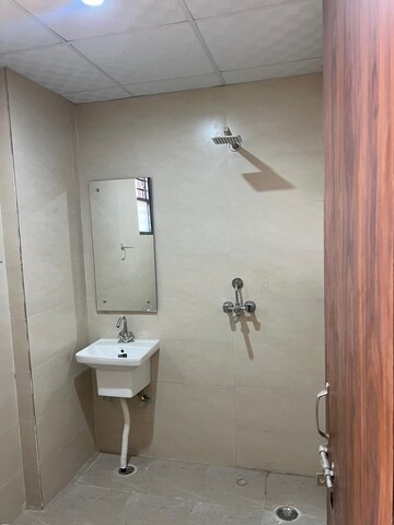 Attached Bathroom in 3 BHK Builder Floor at The Grand, Sector 52 – for Rent
