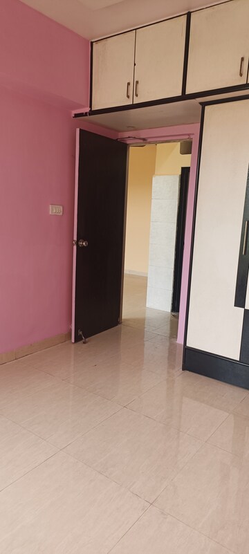Room in 1 BHK Apartment at Mahavir Heights Ghansoli, Ghansoli – for Rent
