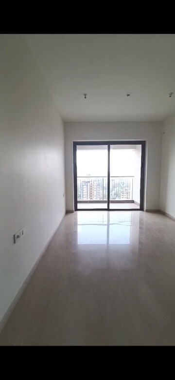 Room in 3 BHK Apartment at Sector 75 – for Sale