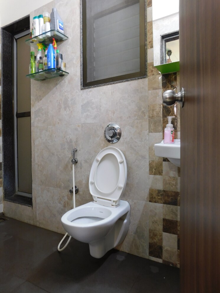 Attached Bathroom, right-aabiel-avenue 1 Bedroom 433 Sq.Ft. Apartment In Malad West Mumbai 8508821