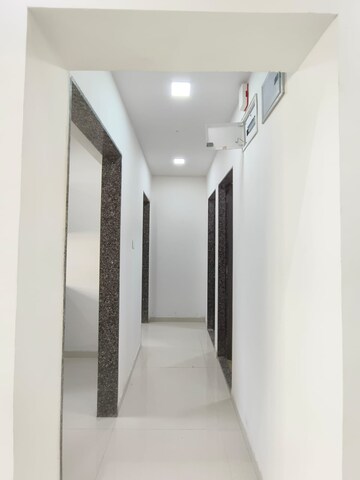 Room in 1 BHK Apartment at Lotus Unity, Versova – for Rent