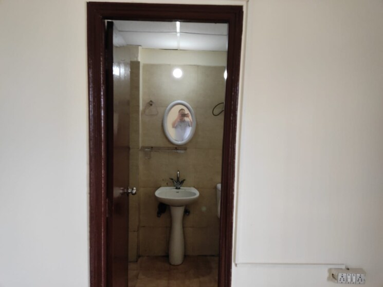 Bathroom, ats-green-ii 3 Bedroom 1600 Sq.Ft. Apartment In Sector 50 Noida 8508927