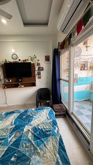 Bedroom in 2 BHK Builder Floor at Sahastradhara Road – for Sale