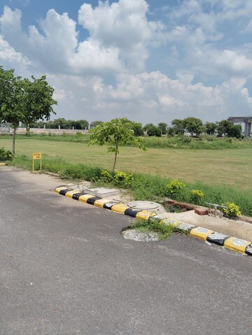  Plot For Sale in Sector 98