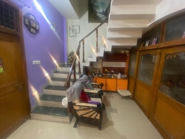 Living Room in 2 BHK Villa at Gomti Nagar – for Rent
