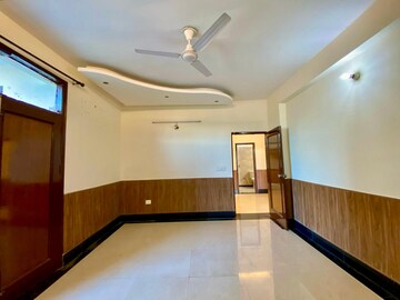Room in 3 BHK Apartment at Peer Mucchalla – for Sale