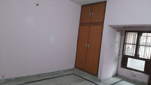  3 BHK Independent House at RWA Apartments Sector 39, Sector 39 – for Sale