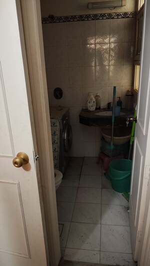  3 BHK Independent House at RWA Apartments Sector 39, Sector 39 – for Sale