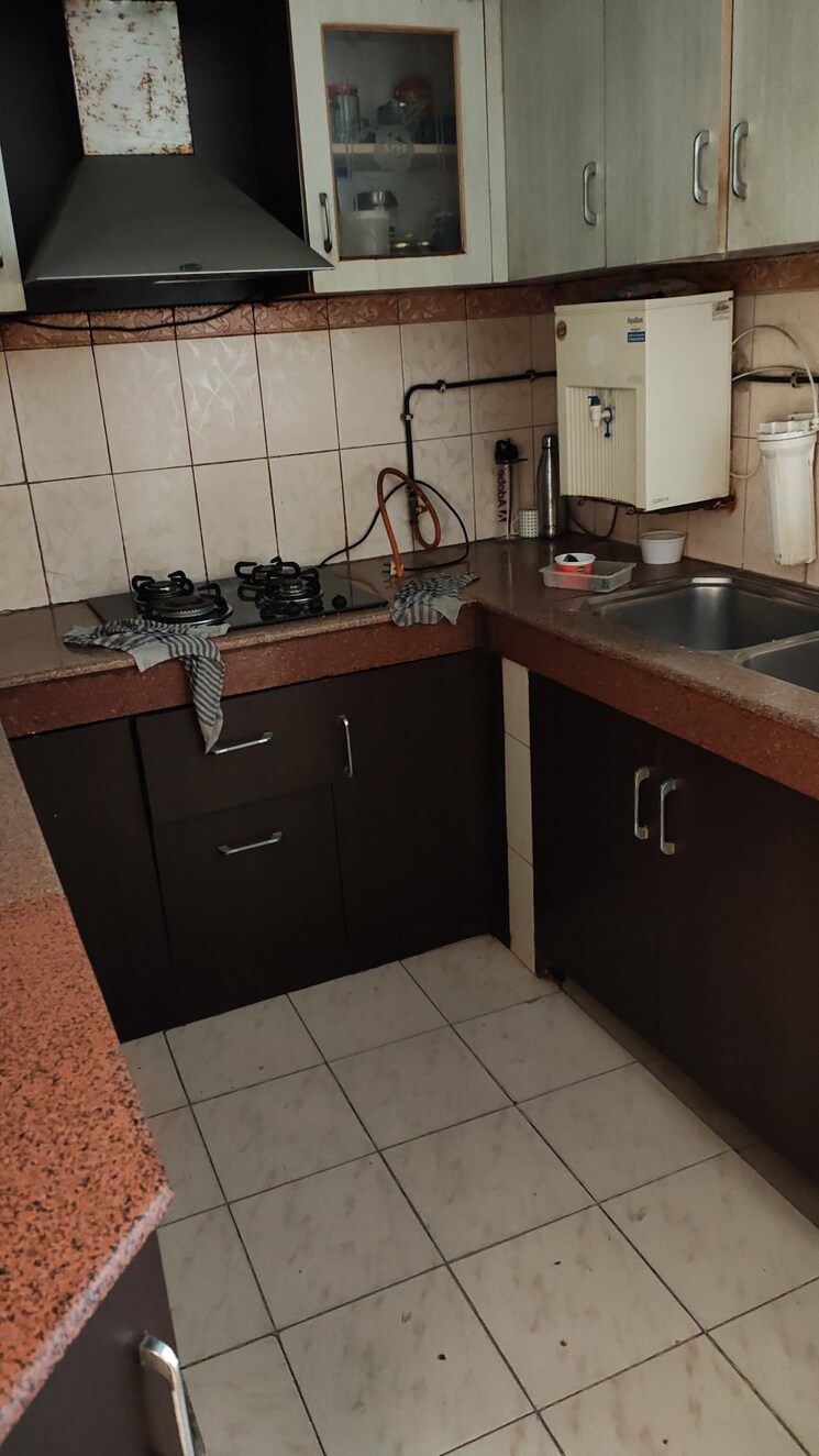 Kitchen, rwa-apartments-sector-39 3 Bedroom 162 Sq.Mt. Independent House In Sector 39 Noida 8509037