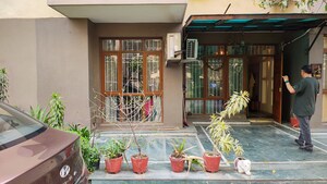 3 BHK Independent House – Exterior View View at RWA Apartments Sector 39, Sector 39 - for Sale