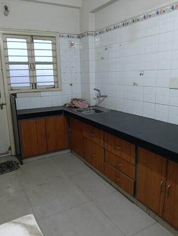 Attached Bathroom in 3 BHK Apartment at Ellisbridge – for Rent