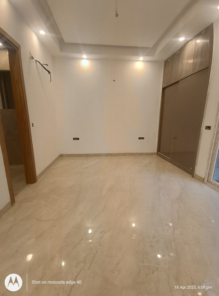 Room, malviya nagar 3 Bedroom 1800 Sq.Ft. Builder Floor In Malviya Nagar Delhi 8509073