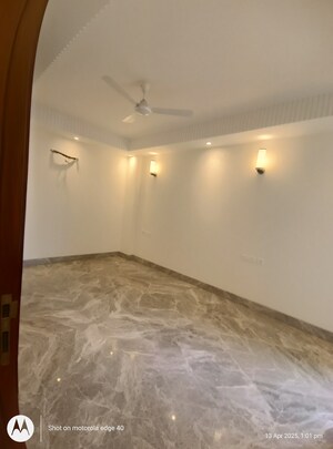 Room in 3 BHK Builder Floor at Malviya Nagar – for Sale