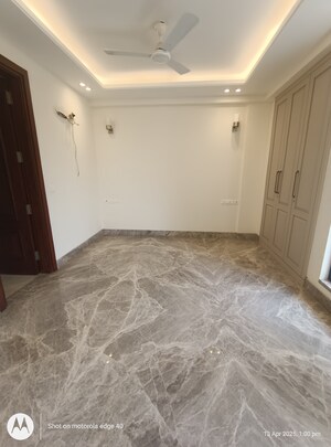 Room in 3 BHK Builder Floor at Malviya Nagar – for Sale