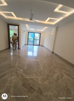 Room in 3 BHK Builder Floor at Malviya Nagar – for Sale