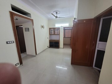  3 BHK Apartment at Mayur Vihar Phase 1 – for Sale