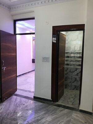  2 BHK Builder Floor at Shalimar Apartments Shalimar Garden, Shalimar Garden – for Sale