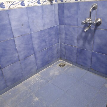 Bathroom in 1 BHK Apartment at Mahavir Heights Ghansoli, Ghansoli – for Rent