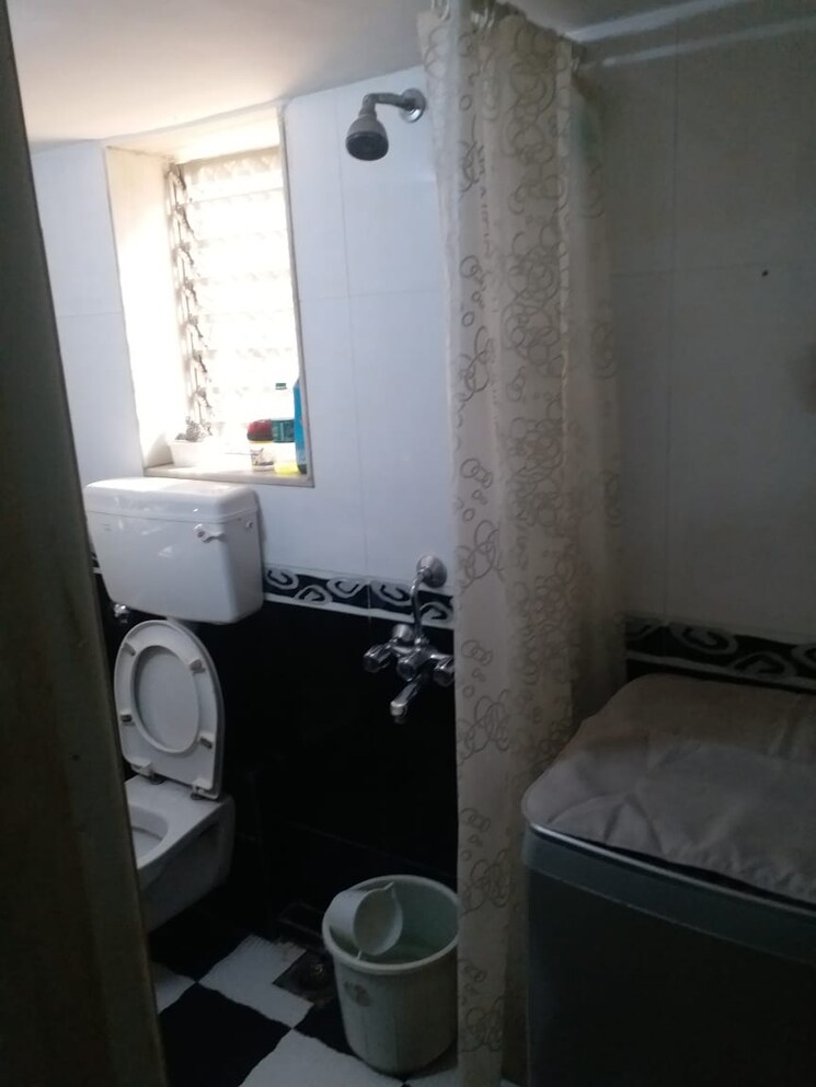 Attached Bathroom, khar-rose-minar 3 Bedroom 1650 Sq.Ft. Apartment In Khar West Mumbai 8509174