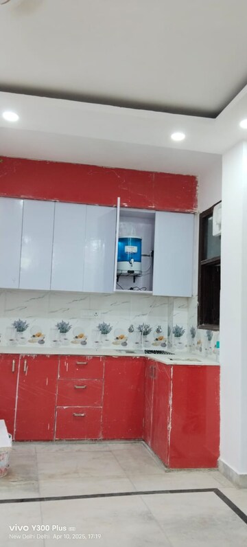2 BHK Apartment For Rent in Himgiri Apartments, Govindpuri