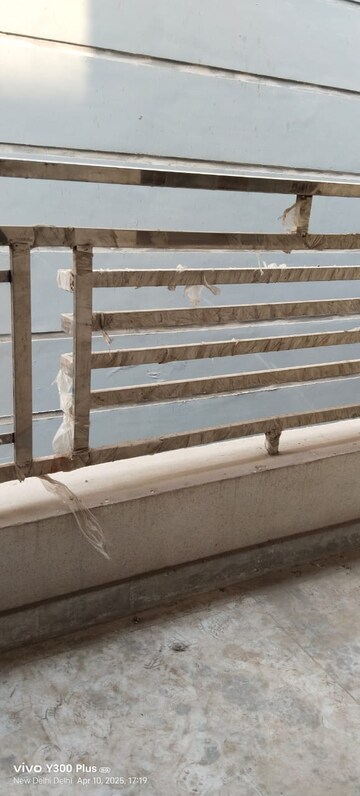 Balcony in 2 BHK Apartment at Himgiri Apartments, Govindpuri – for Rent